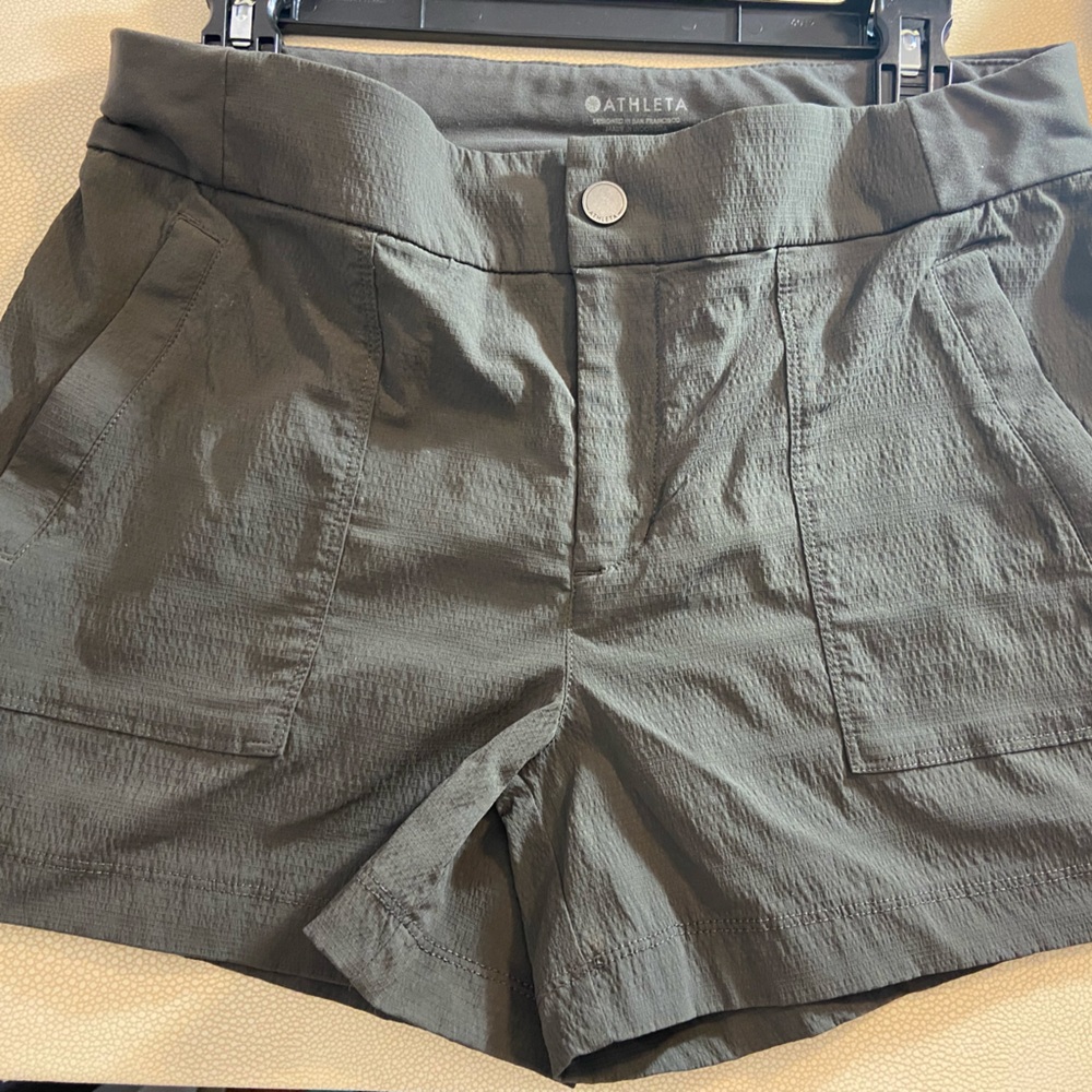 Athleta trekkie shorts. Size 10